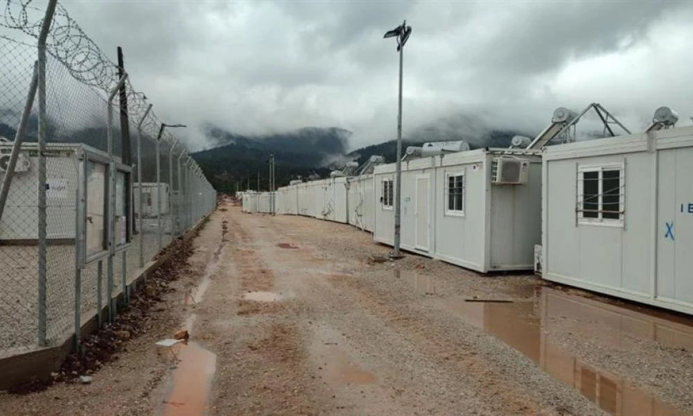 Μαλακάσα: Βίντεο-ντοκουμέντο με τα βασανιστήρια στον ανήλικο πρόσφυγα - Σκληρές εικόνες